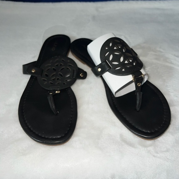 Black Slides - Picture 2 of 3